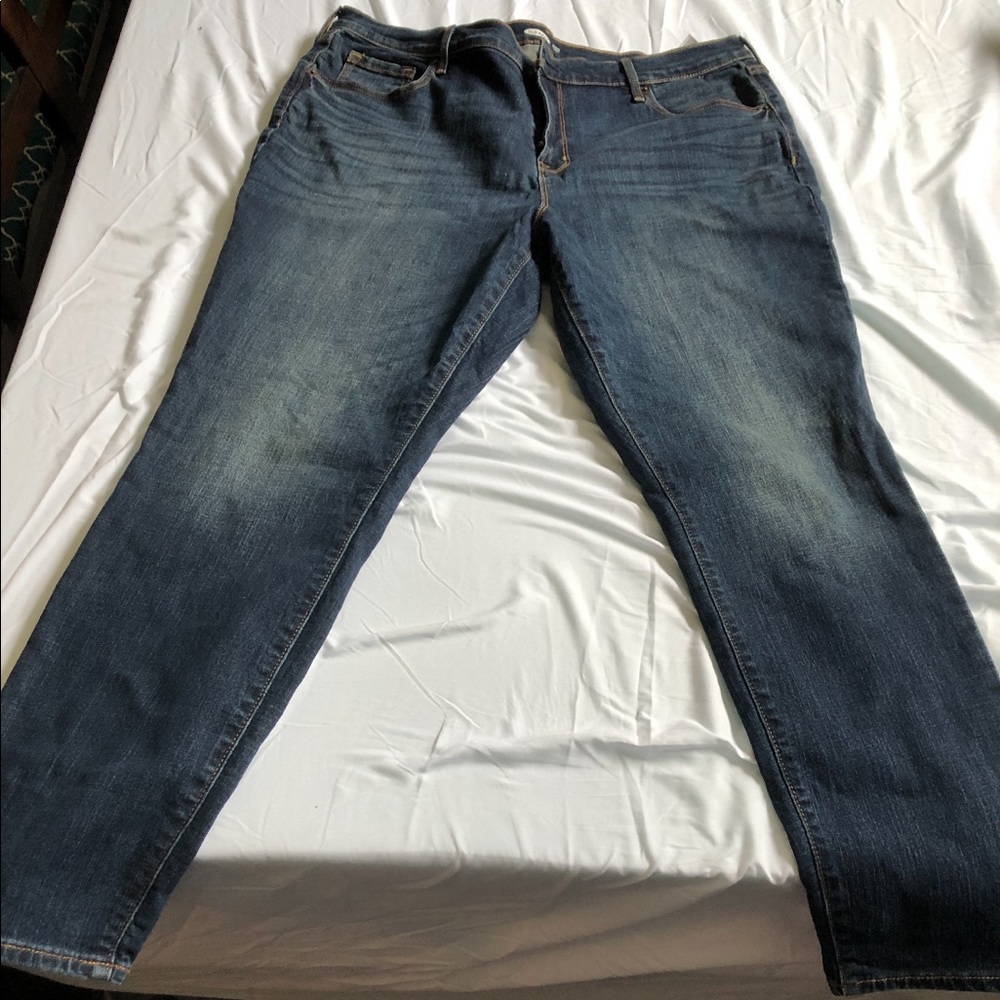 Old Navy High Rise Straight Leg Jeans